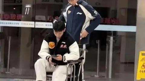 中国女队香港国际七人橄榄球赛不敌美国女队