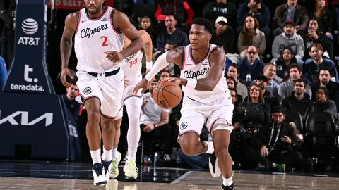 世界足球传奇：桑保利盘点五大巨星：迪斯蒂法诺、梅西、马拉多纳、贝利、克鲁伊夫